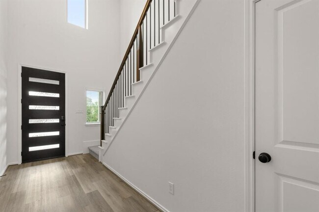 Foto del edificio - 10739 Blossom River Dr