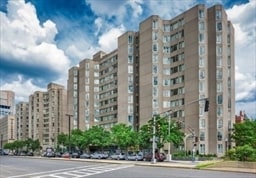 Building Photo - 147 S Huntington Ave