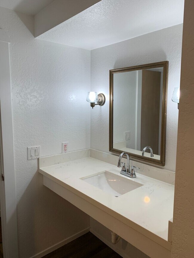 Building Photo - 12624 - Pelto Properties, LLC