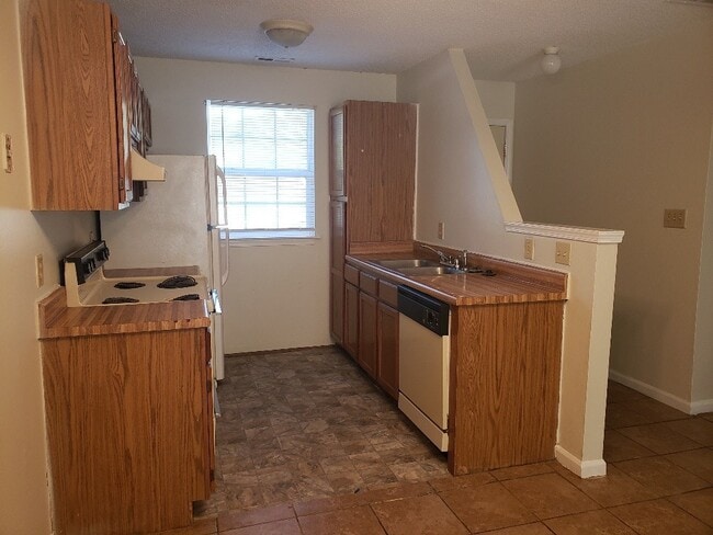Building Photo - 316 Kentucky Dr