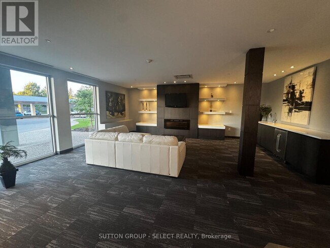 Building Photo - 1705-1705 Fiddlehead Pl