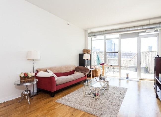 Foto del edificio - 901 W Madison St