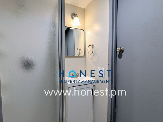 Building Photo - 23 Church St