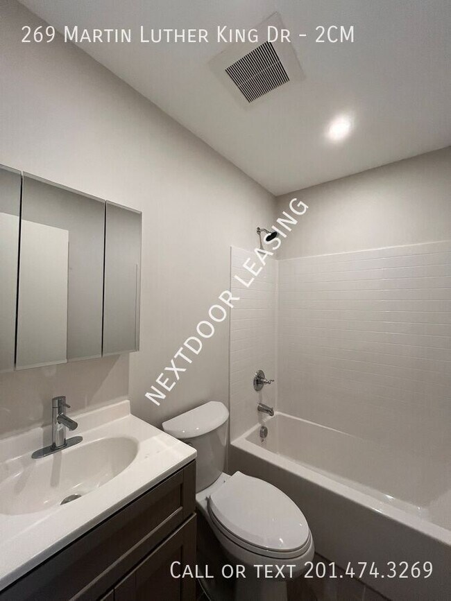 Foto del edificio - 269 M.L.K. Drive