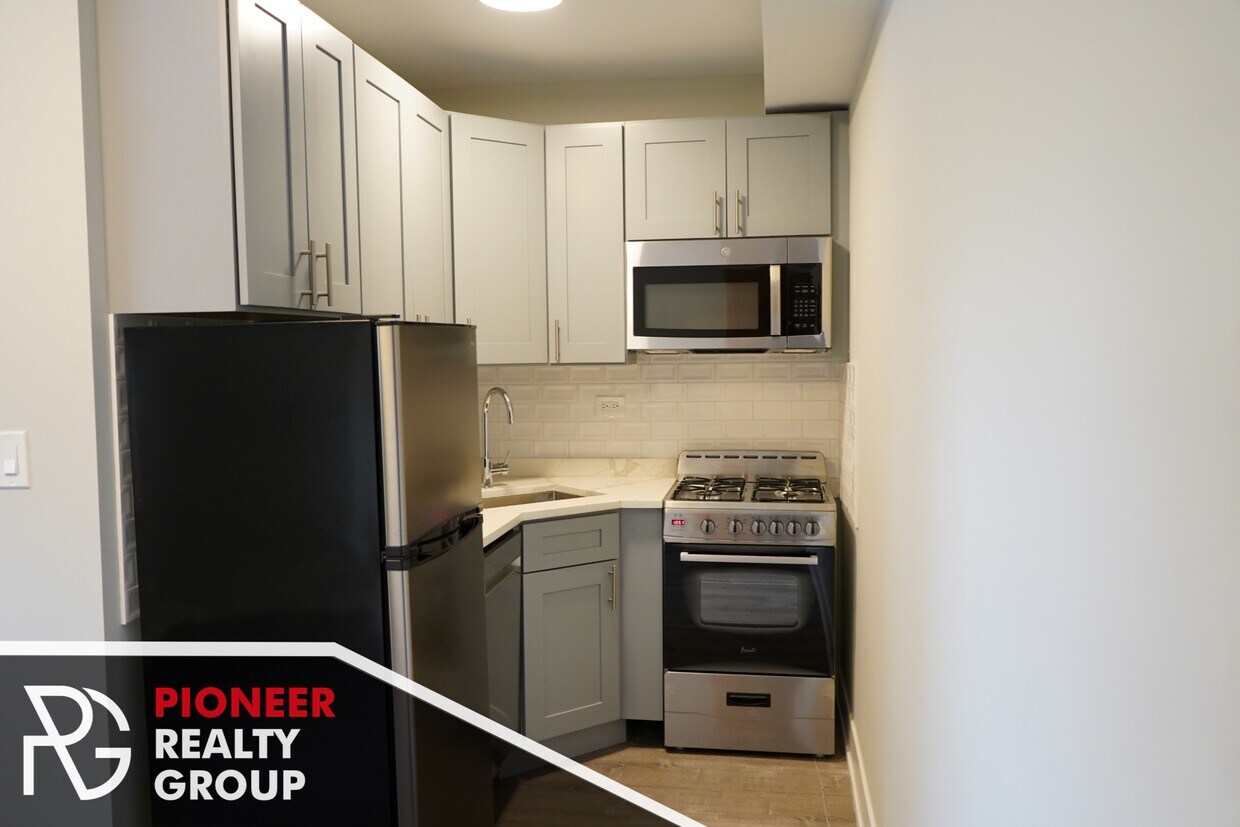 Foto principal - 503 W Belmont Ave