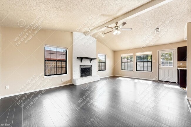 Building Photo - 3 br, 2 bath House - 3204 Edgewood Dr