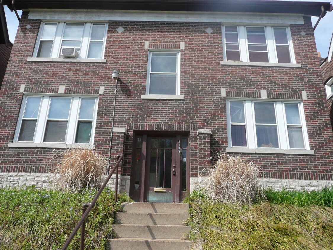 3135 Halliday Ave, St. Louis, MO 63118 Apartments in St. Louis, MO