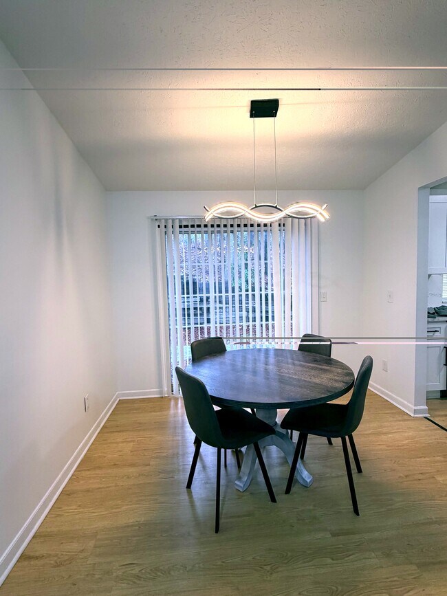 Foto del edificio - 259 Tarragon Way SW