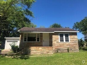 Building Photo - 1663 Mississippi St