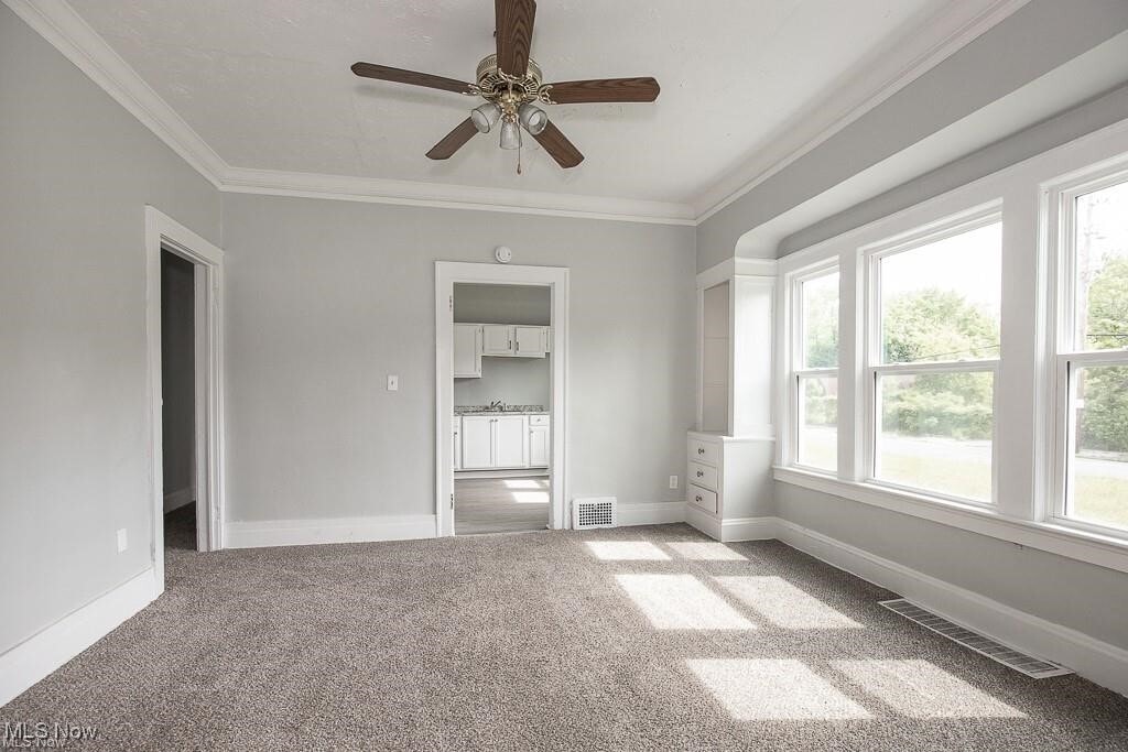 9215 Yale Ave Cleveland, OH 44108 – photo 5