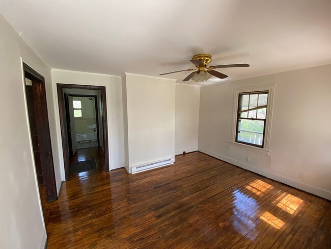 Foto del edificio - Newly available in woodycrest