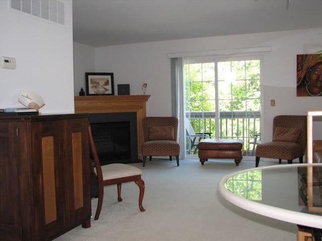 Building Photo - 3144 Promenade Cir