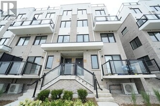 Building Photo - 1695 Dersan St