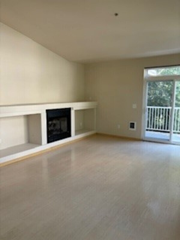 Foto del edificio - 5400 Harbour Pointe Blvd
