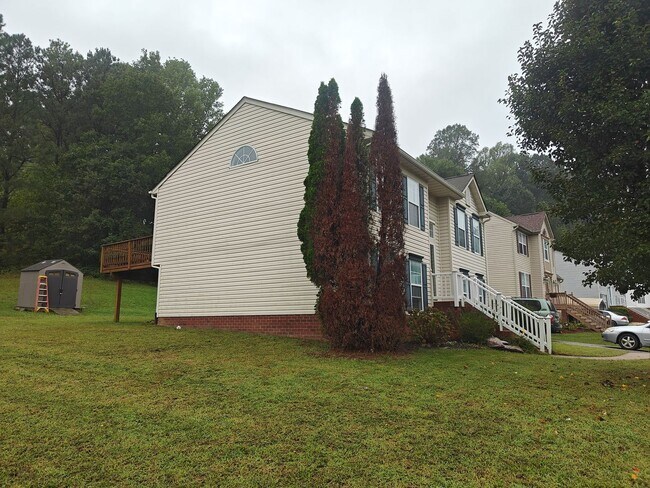 Foto del edificio - 3237 Purvis Rd