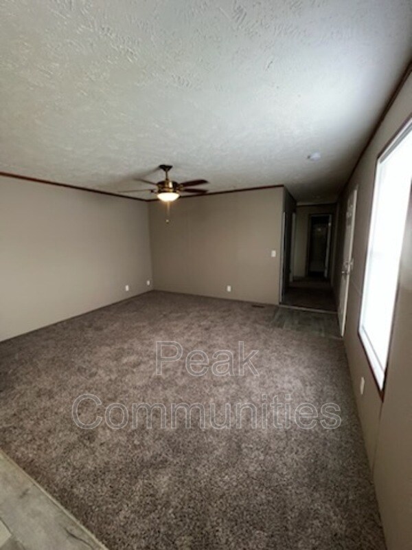 Foto del edificio - 7257 Kickapoo Trail