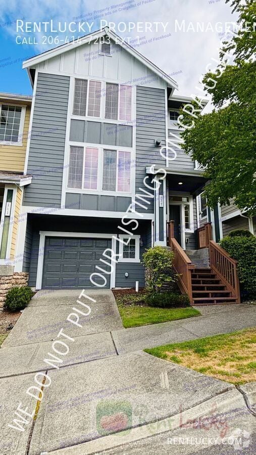 Building Photo - 137 Wild Rose St