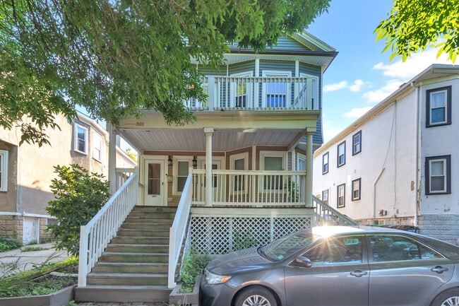 Building Photo - 301 Alewife Brook Pky