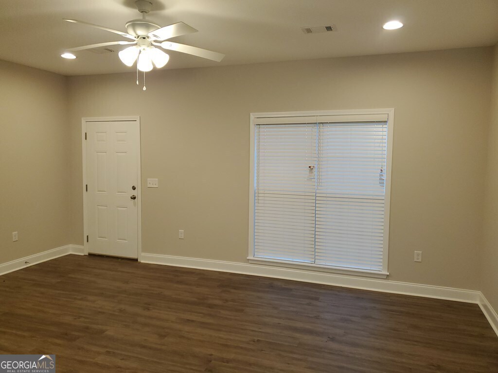 Foto del edificio - 1266 1st St