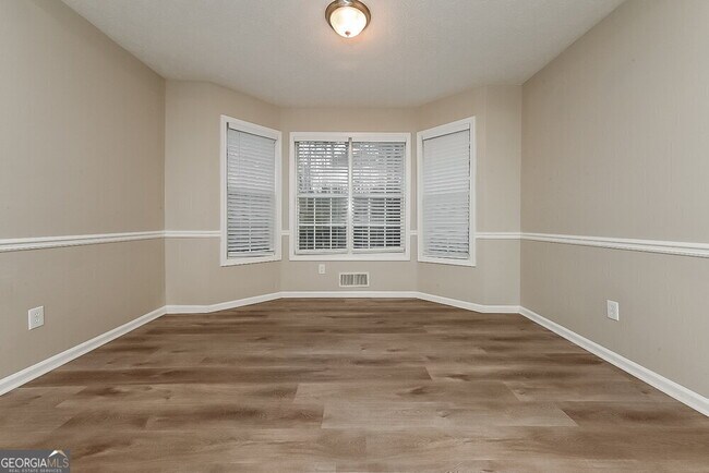Building Photo - 709 Miami Ct