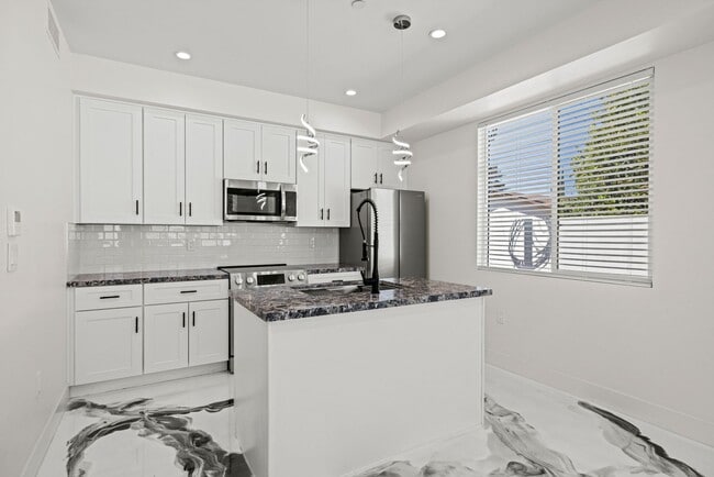Foto del edificio - 15209 Cohasset St