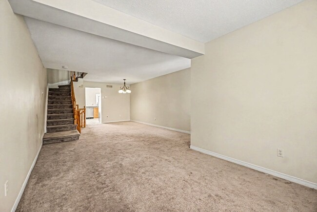 Building Photo - 7 Rothbury Crescent