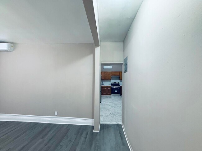 Foto del edificio - 2832 Marion Ave