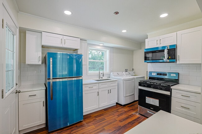 Building Photo - 8 Allegheny Ct