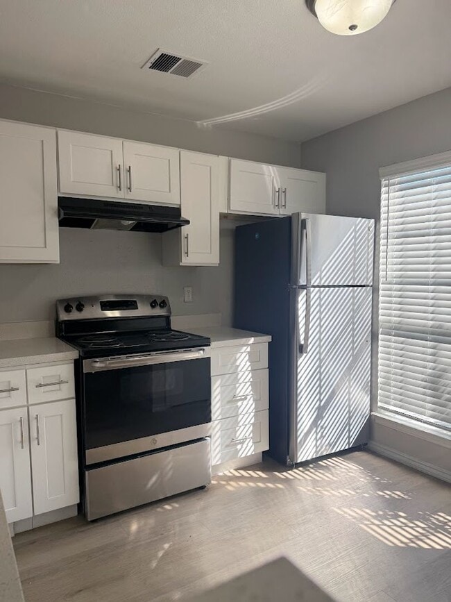 Foto del edificio - River Crossing 2 Bed 2 1/2 Bath - 2 Story Townhome