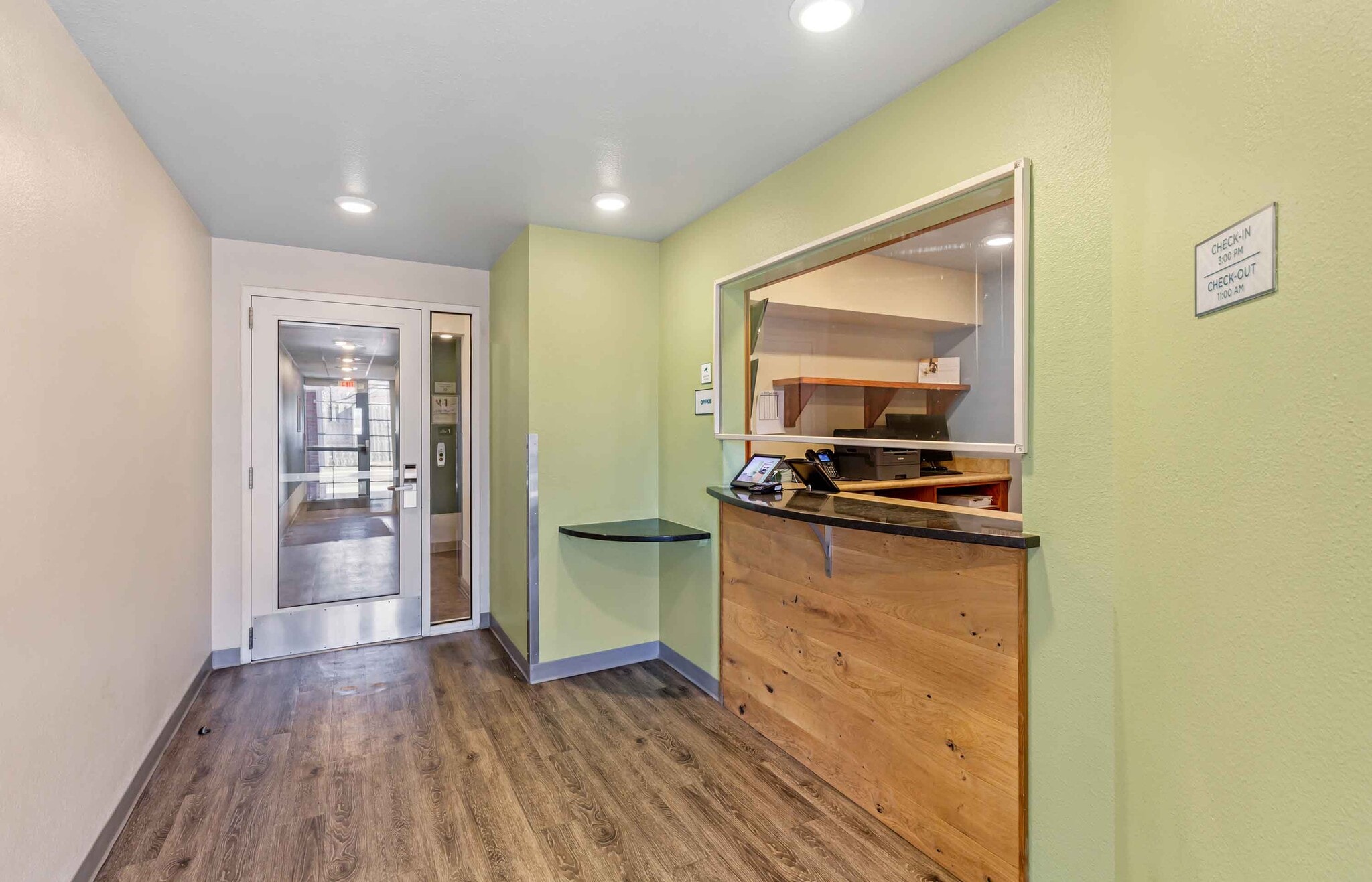 Furnished Studio-Cleveland - Mentor – photo 5