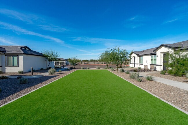 Foto del edificio - 6606 W Paradise Ln