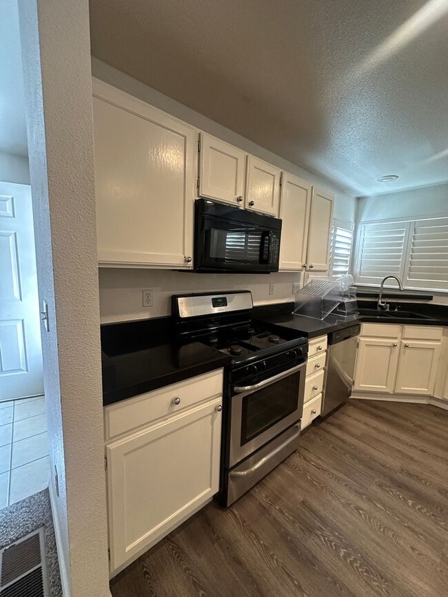 Foto del edificio - Adorable single story, 3 bedroom, 2 bath h...