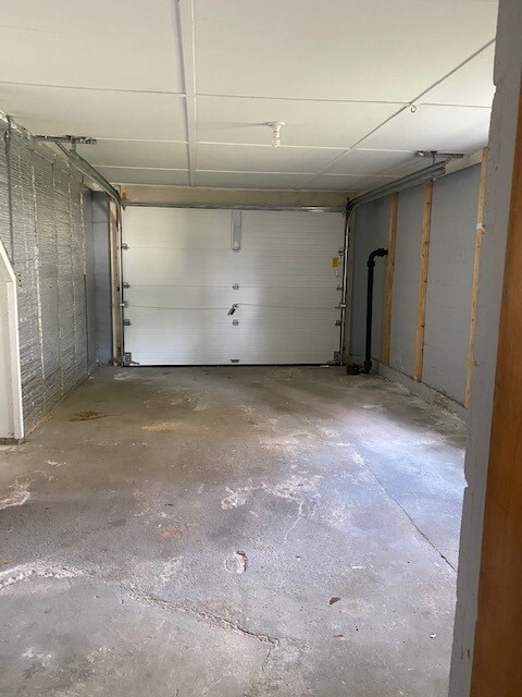 Building Photo - 115 Carlyle Rd