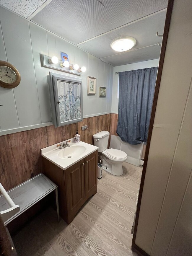 Building Photo - 3748 Swenson Ave