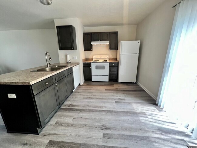 Foto del edificio - 4567 Bowen Blvd SE
