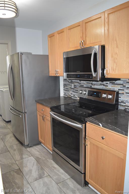 Foto del edificio - 4717 Berkshire Dr