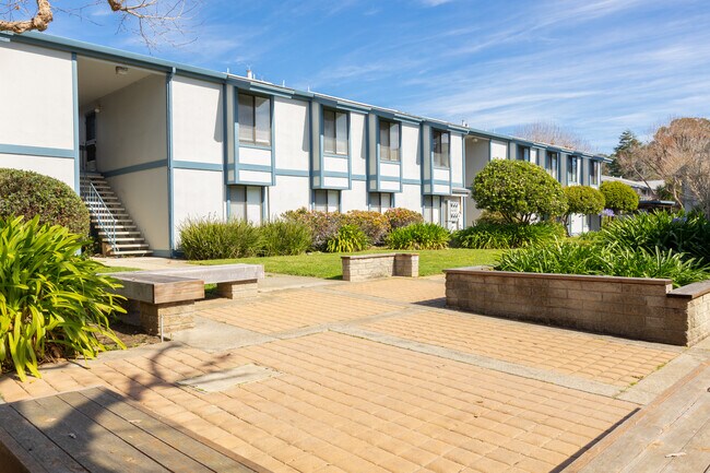 Foto del edificio - 1925 46th Ave