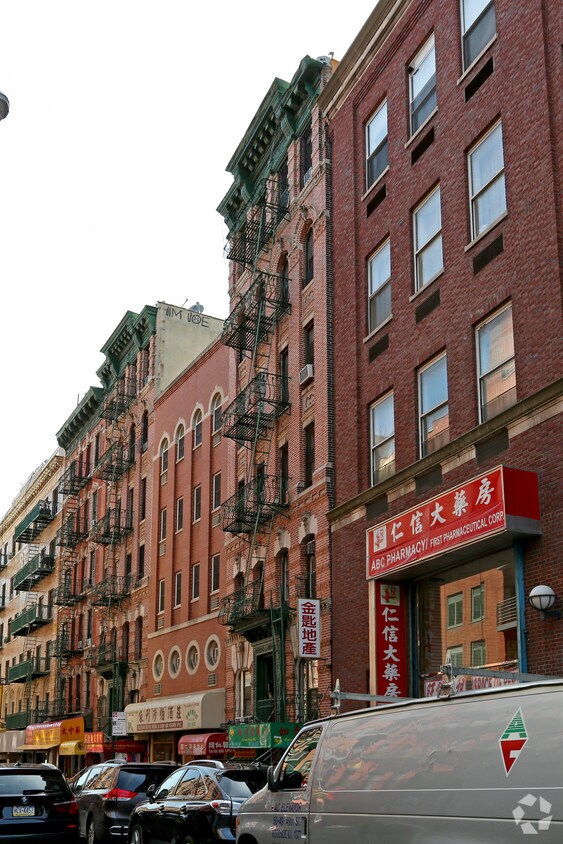 Building Photo - 84 Elizabeth St