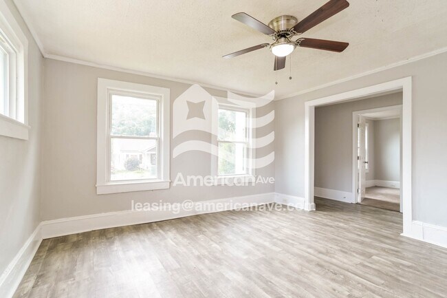Foto del edificio - 407 S Emerson St