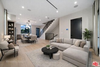 Building Photo - 4429 Tujunga Ave