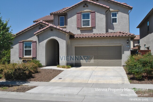 Building Photo - 3057 Quincy Ave