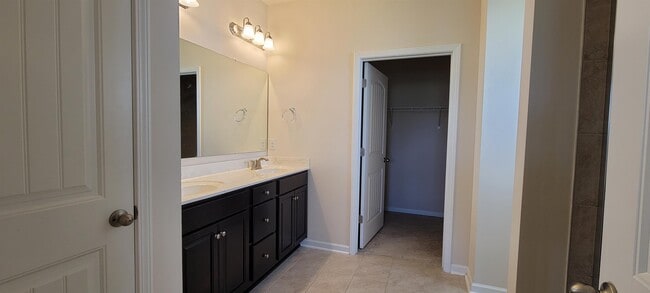 Building Photo - 1072 Caprisia Lp