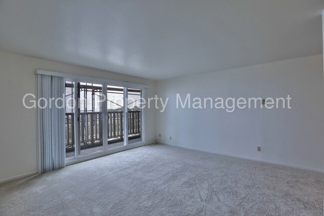 Building Photo - 821 Burnett Ave