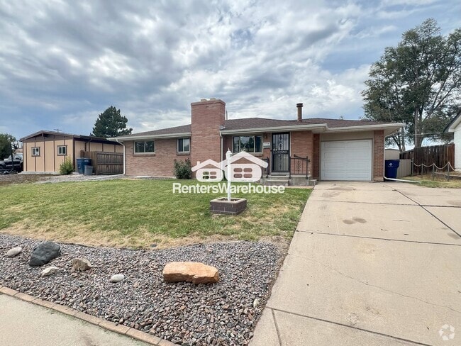 Building Photo - 7759 Elmwood Ln