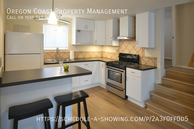 Building Photo - 2065 NW 34th St
