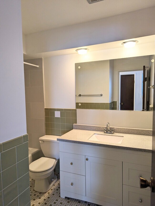 Foto del edificio - 6125 W 103rd St