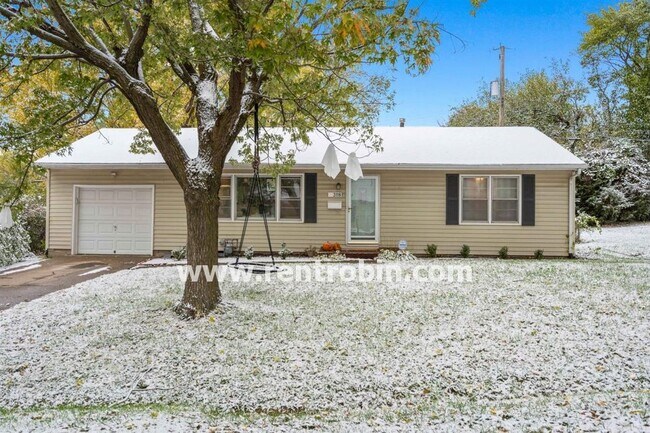 Building Photo - 3118 W 46th Ave