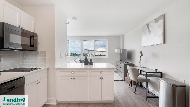 Building Photo - 305 Dr. M.L.K. Jr St S