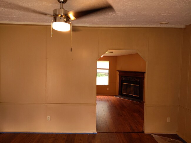 Building Photo - 1124 Tucker Town Rd