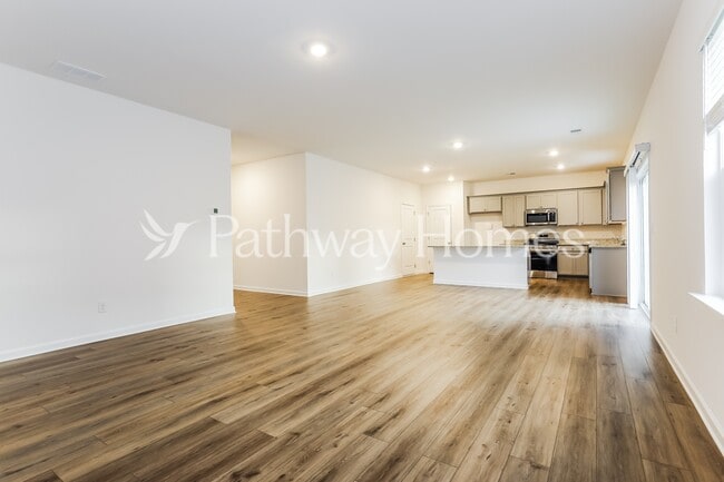 Building Photo - 1208 Arnhem Dr